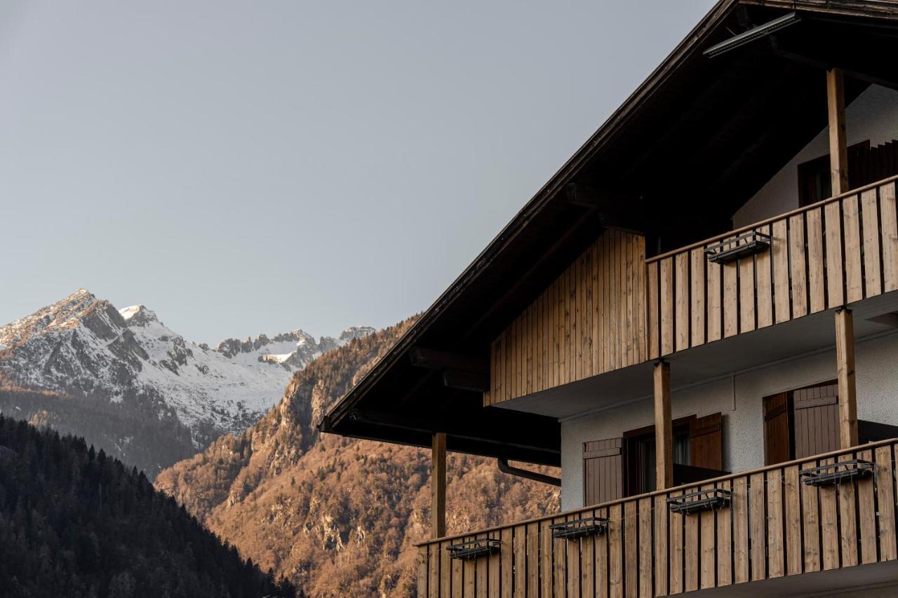 Hotel Lory Pinzolo Exterior photo